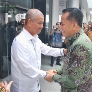 Pj Gubernur Agus Fatoni Bertemu Ketua DPRDSU Perkuat Sinergitas.