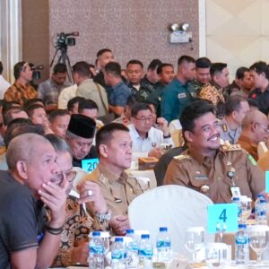 Bobby Nasution Ikut Rakor Pilkada Serentak. Menkopolhukam : Sinergitas Kunci Stabilitas.