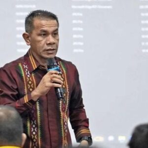 Pelataran Toko dan Minimarket Masuk Parkir Berlangganan.