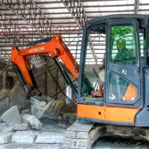 Kios Sub Grosir Pasar Induk Lau Cih Direnovasi.