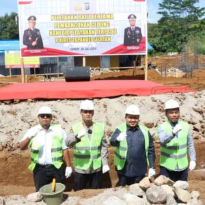 Bupati Dolly Hadiri Peletakan Batu Pertama Pembangunan Gedung Kantor Pelayanan Terpadu Polres Tapsel.