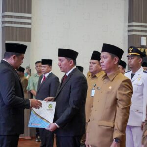54 Pejabat Pemko Medan Dilantik. Bobby Nasution Sampaikan Pesan Tegas.