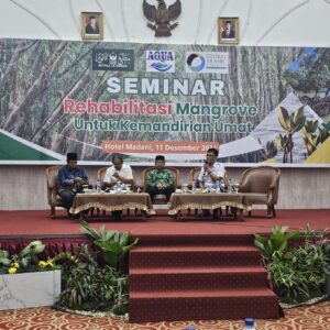 AQUA Dukung Gerakan Tanam Mangrove di Sumut Bersama Pusat Inkubasi Bisnis Syariah MUI dan Mathla’ul Anwar