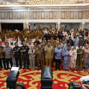 Hari Pertama Ngantor, Gubernur Bobby Nasution Tekankan Tugas Pemerintah Melayani Masyarakat