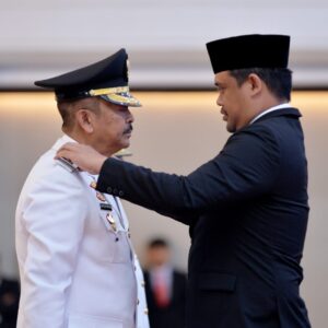Bobby Nasution Lantik Saipullah Nasution dan Atika Azmi Bupati dan Wakil Bupati Mandailingnatal