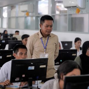 Tinjau Pelaksanaan UTBK-SNBT 2025, Rektor USU Tegaskan Sanksi Hukum Pelaku Ujian Curang