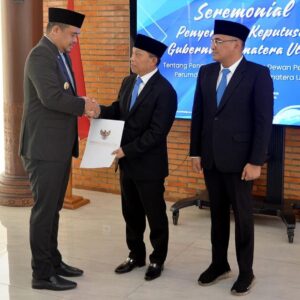 Bobby Nasution Tunjuk Dewas Perumda Tirtanadi Yudha Johansyah dan Moko Panggabean