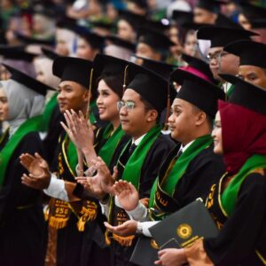 1.898 Wisudawan USU Dikukuhkan.Rektor Ingatkan Pengaruh Teknologi Dominasi Dunia Kerja