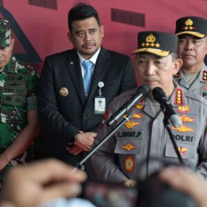 Kapolri Jenderal Listyo Sigit Prabowo Bersama Gubernur Bobby Nasution Groundbreaking 29 Dapur MBG