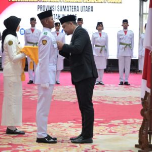 Gubernur Bobby Nasution Kukuhkan Anggota Paskibraka Sumut