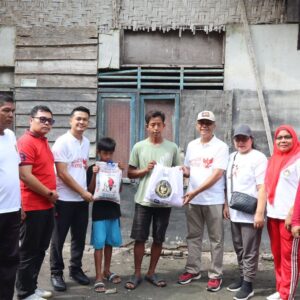 Wujudkan Kemerdekaan Bersama Masyarakat, Lapas Labuhan Ruku Bagikan Sembako