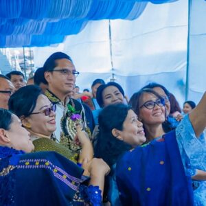 Rico Waas Hadiri Pesta Puncak Tahun Transformasi HKBP,  Tekankan Semangat Perubahan