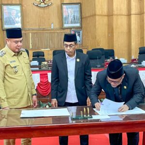 DPRD Batu Bara Setujui Ranperda P-APBD Tahun 2025