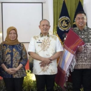 Kalapas Lapas Kelas IIA Sibolga Novriadi Serahkan Tugas kepada Tri Purnomo