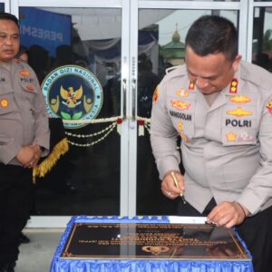 Kapolres Batu Bara Resmikan Gedung Baru dan Launching SPPG di Mapolsek Labuhan Ruku