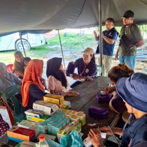 Fakultas Keperawatan dan Kedokteran USU Salurkan Bantuan dan Beri Layanan Kesehatan Masyarakat Terdampak Bencana