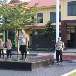 Polres Batu Bara Gelar Apel Kesiapan Pengamanan Natal 2025 dan Tahun Baru 2026