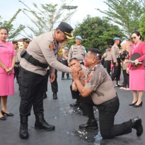 Kapolres Batu Bara Pimpin Upacara Kenaikan Pangkat dan Purna Bhakti