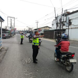 Sat Lantas Polres Batu Bara Atur Lalu Lintas di Sejumlah Titik Rawan Kemacetan
