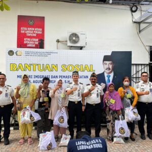 Ringankan Beban Keluarga Warga Binaan, Lapas Labuhan Ruku Bagikan Bantuan Sosial