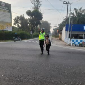Strong Point Pagi Satlantas Polres Batu Bara, Arus Lalu Lintas Lancar di Sei Bejangkar