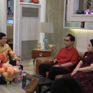 Perayaan Imlek 2577, Rico Waas Kunjungi Rumah Tokoh Thionghoa Sukandi Kusuma