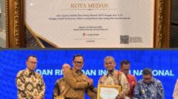 Pemko Medan Terima Sertifikat IDSD 2025 dari BRIN, Bukti Daya Saing Kota Meningkat