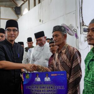 Rico Waas Beri Perhatian Pembangunan Infrastruktur, Pendidikan dan Pemberantasan Narkoba di Belawan