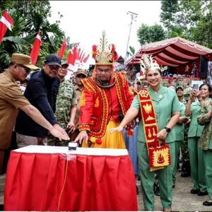 Bobby Nasution dan KSAD Jenderal Maruli Simanjuntak Resmikan Jembatan Bailey Nias