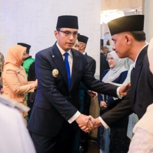 Pejabat Eselon II, III, IV Dilantik, Rico Waas Beri Deadline 6 Bulan